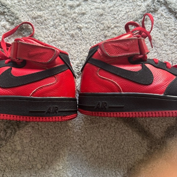 Nike Air Force 1 Mid Nike By you custom Sneakers DV3903-900 black red youth 6.5 - Picture 4 of 14